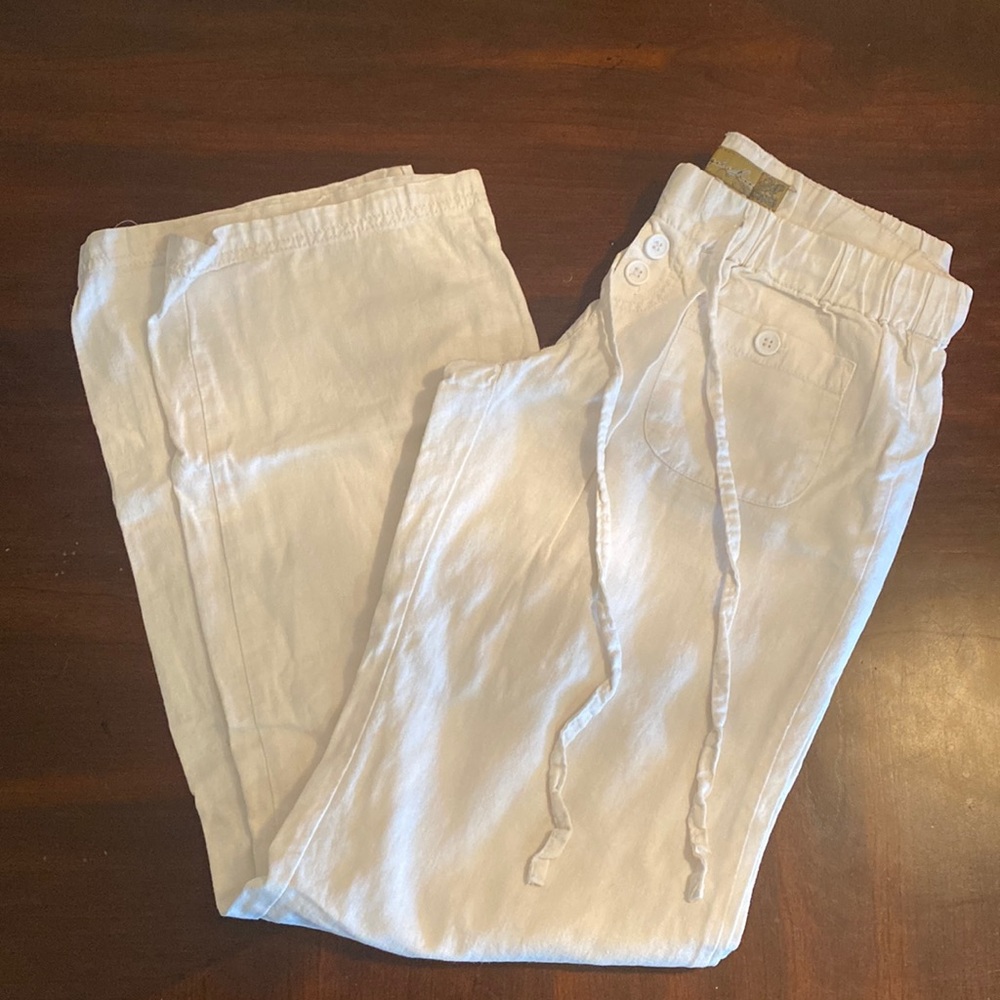 White linen pants